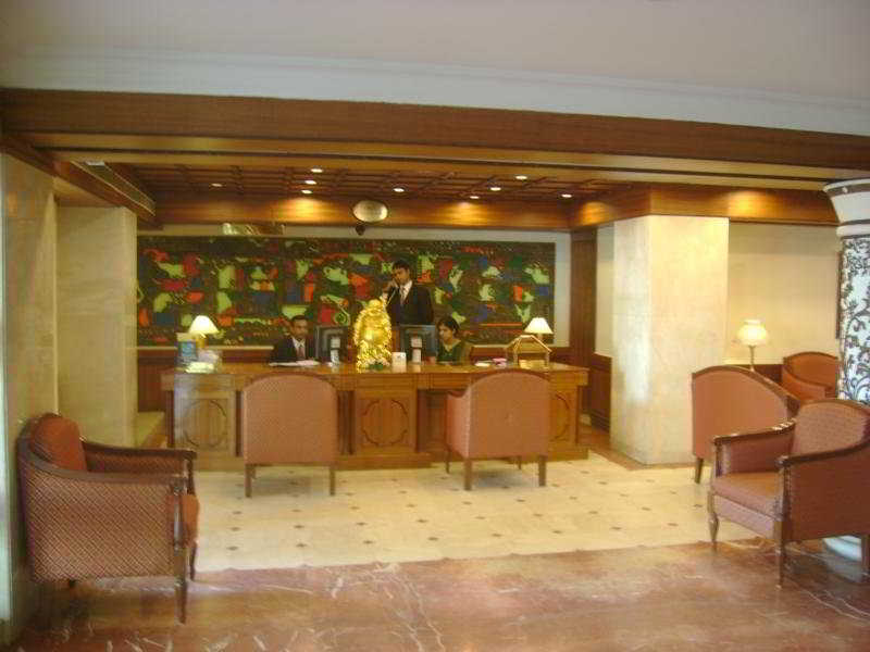 Отель Gokulam Park Коччи Экстерьер фото
